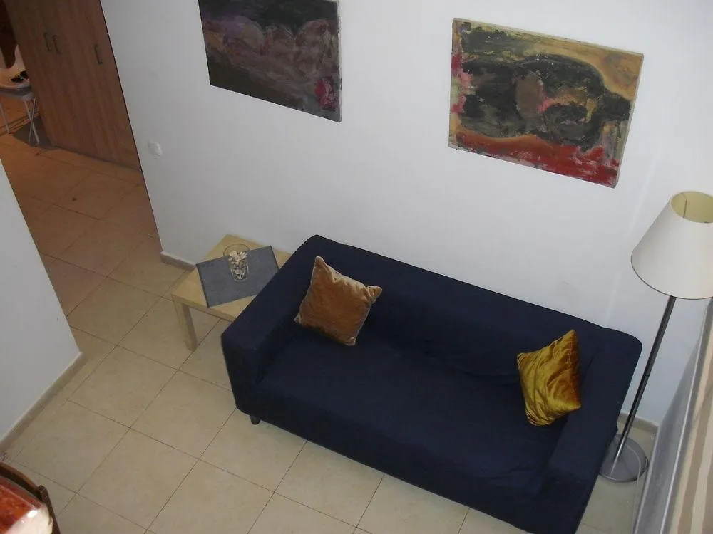 Apartaments Travessera Parc Gueell Barcelona