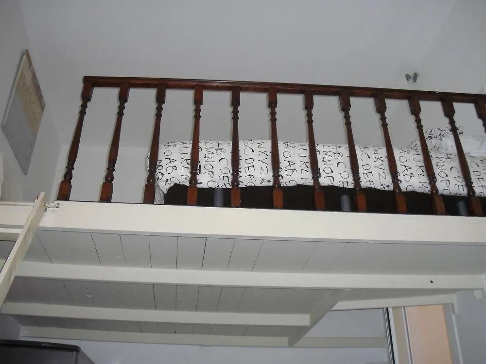 Apartaments Travessera Parc Gueell Barcelona 0*,  Spain