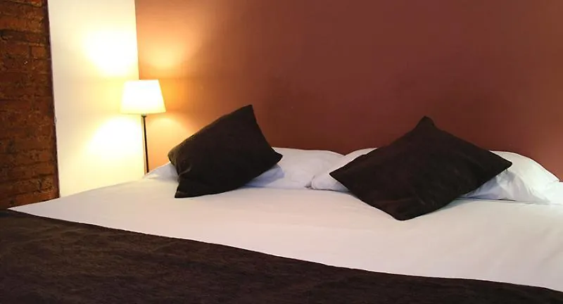 Apartaments Travessera Parc Gueell Barcelona 0*,