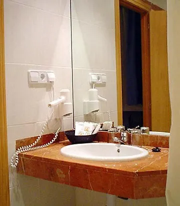Daire Apartaments Travessera Parc Gueell Barselona